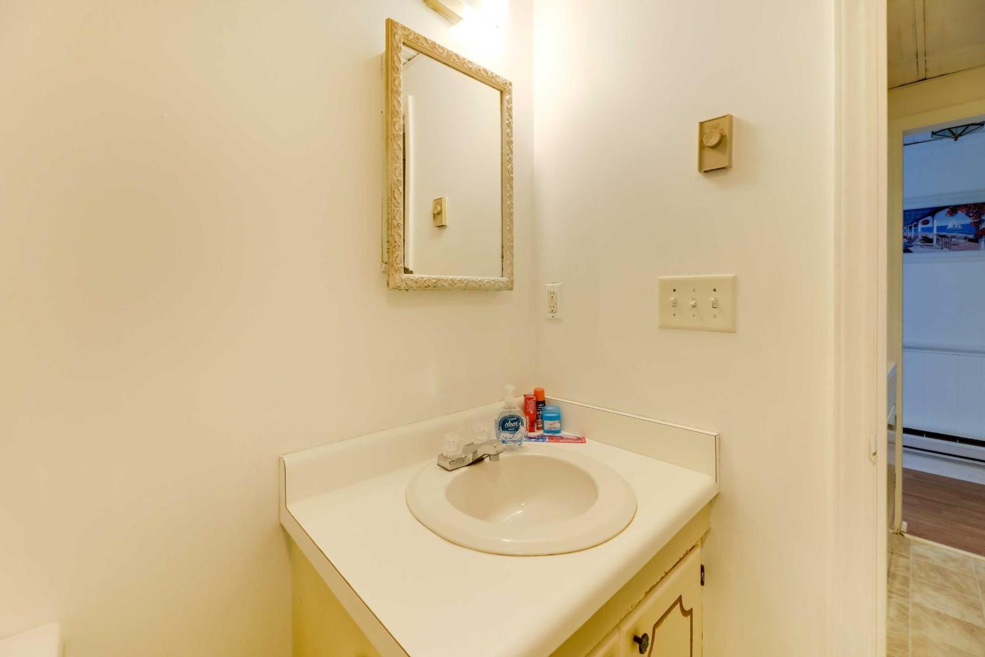 Hannahs Place - Quaint And Cozy Apt By The Beach! Emerald Isle Exterior photo